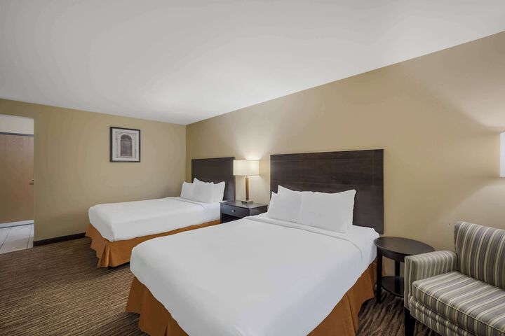 Room 8 of 25