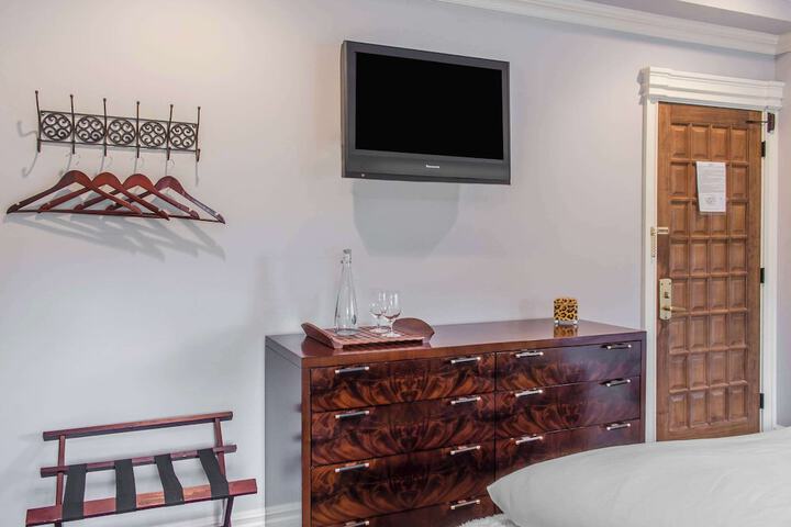 Room 46 of 117