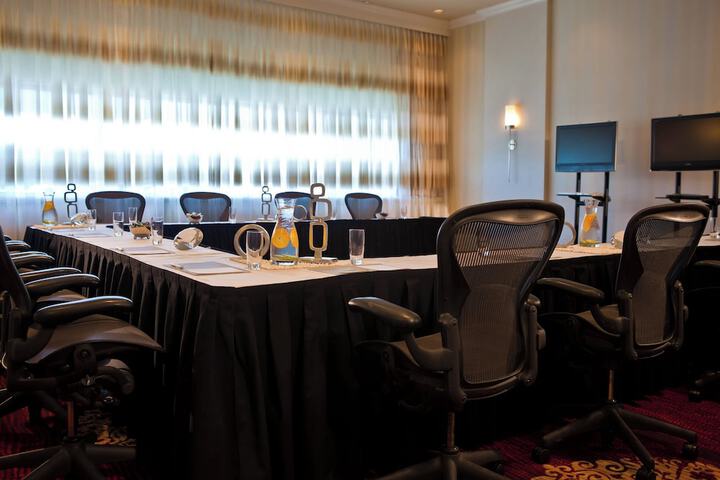 Renaissance Newark Airport Hotel