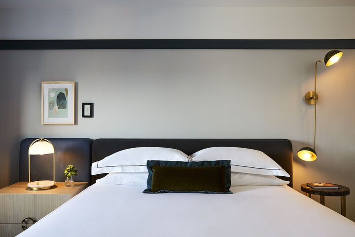 Room 34 of 101