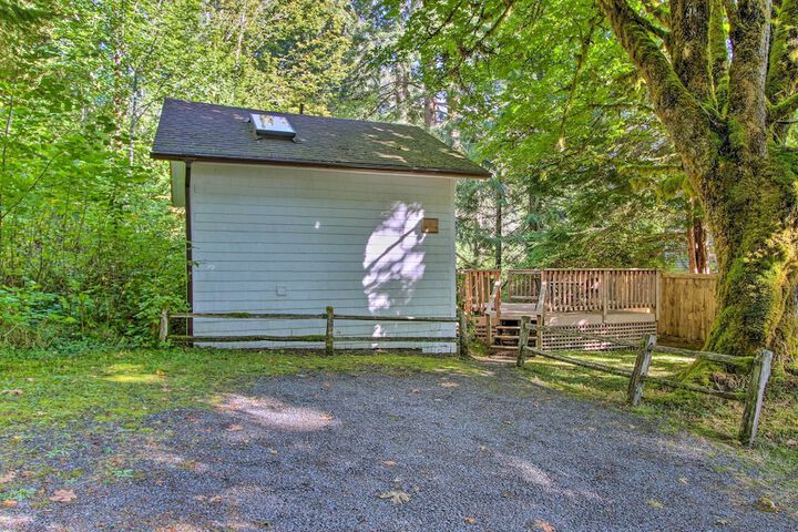 elk Hideaway: Ashford Cottage w / Hot Tub!