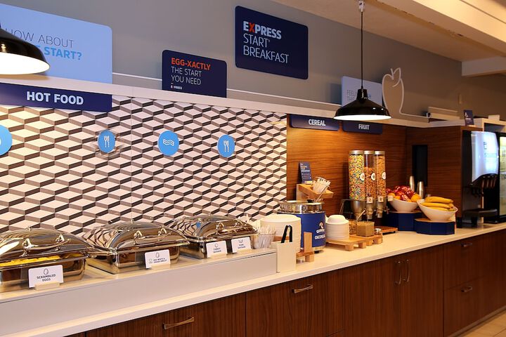 Holiday Inn Express & Suites Ashland by IHG