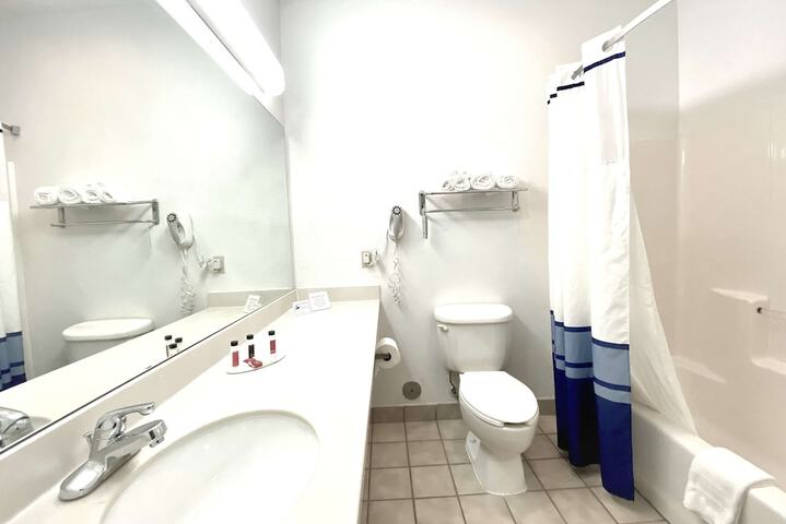 Room 14 of 21