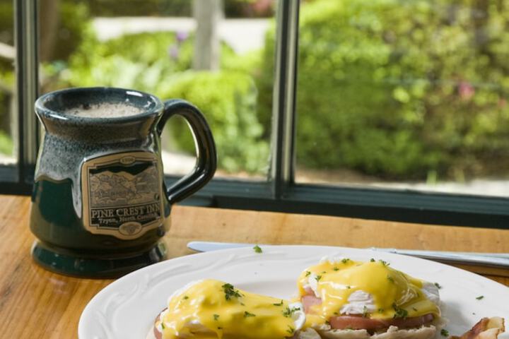 Breakfast/Coffee Service 46 of 67