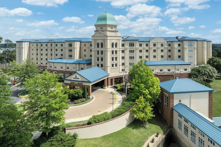 Renaissance Shoals Resort & Spa