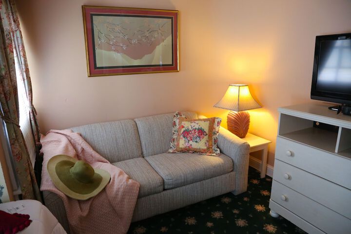 Room 56 of 68