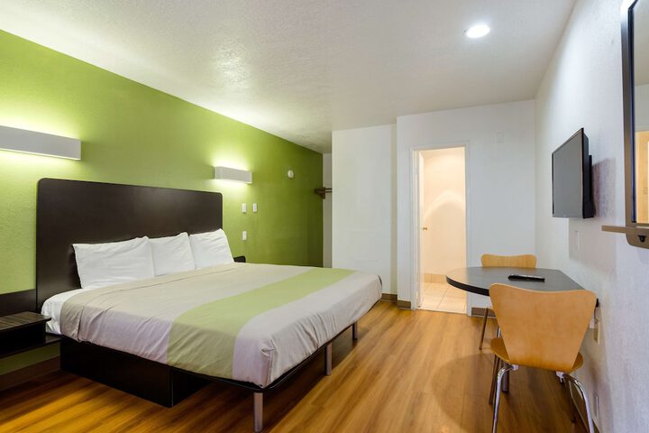 Room 21 of 30