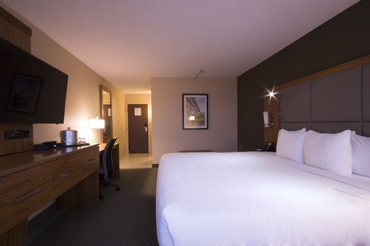 Room 16 of 43