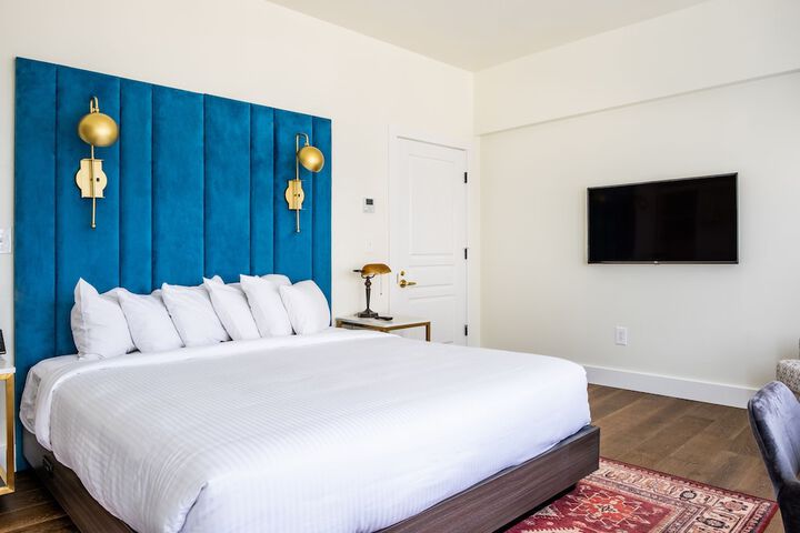 Room 61 of 72