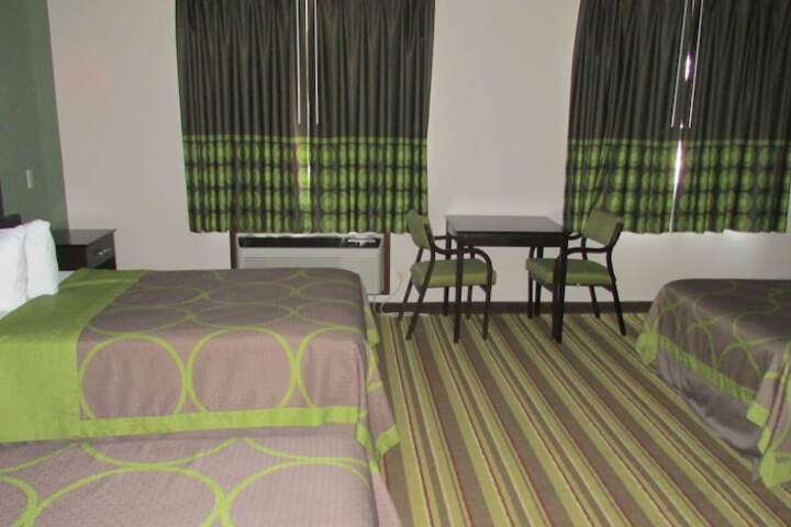 Room 30 of 35