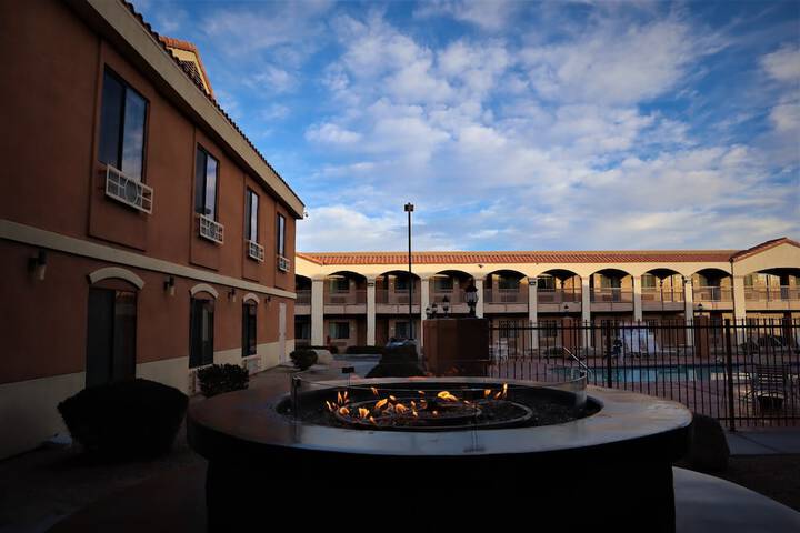 Hotel 8 of 33