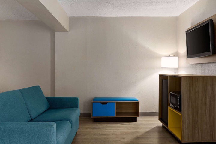 Room 29 of 42