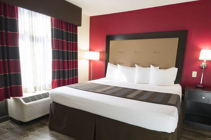 Room 12 of 36