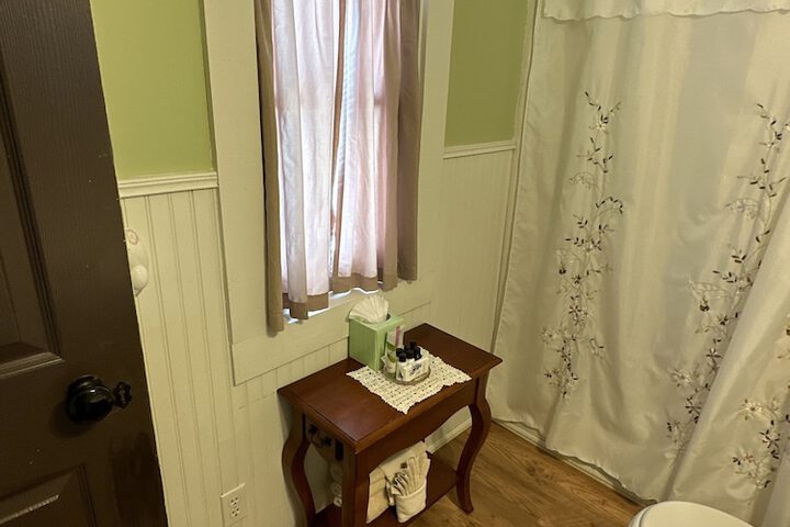 Room 10 of 74