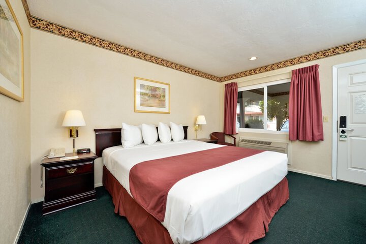 Room 17 of 21