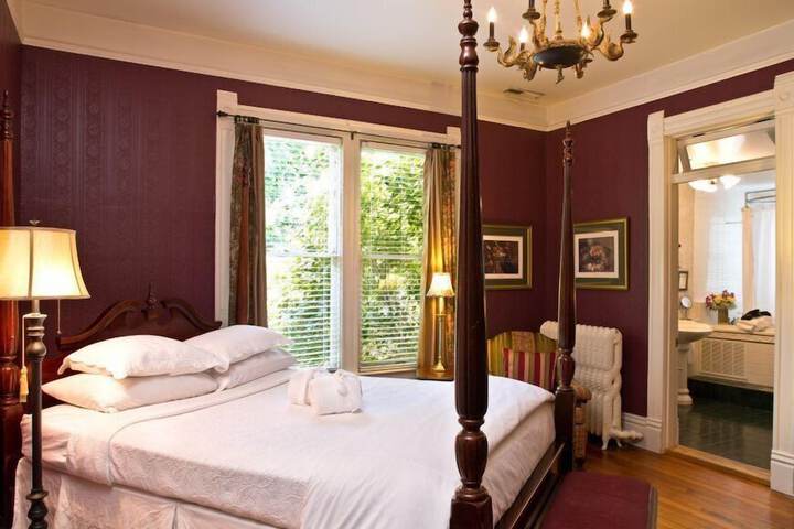 Room 10 of 54