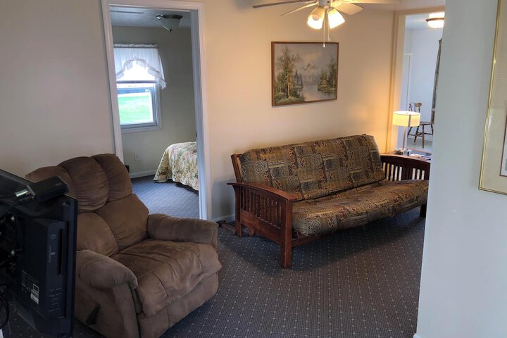 Room 20 of 104