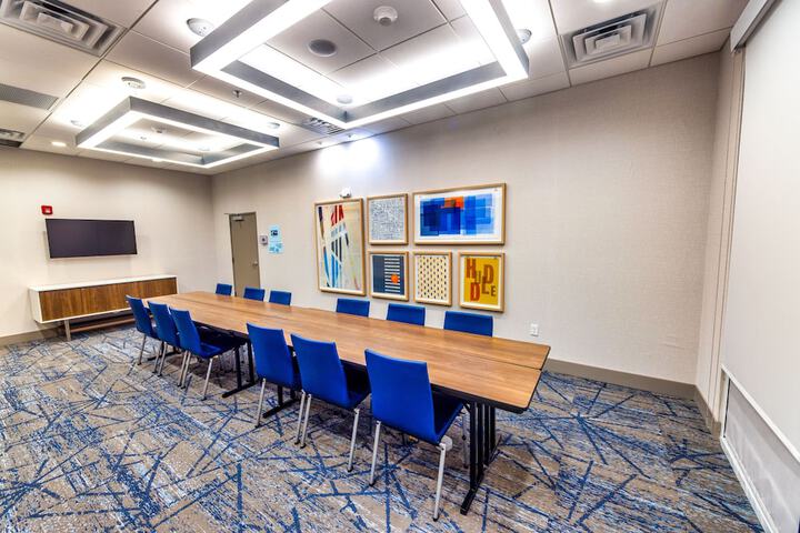 Holiday Inn Express & Suites Harrisonburg University Area by IHG