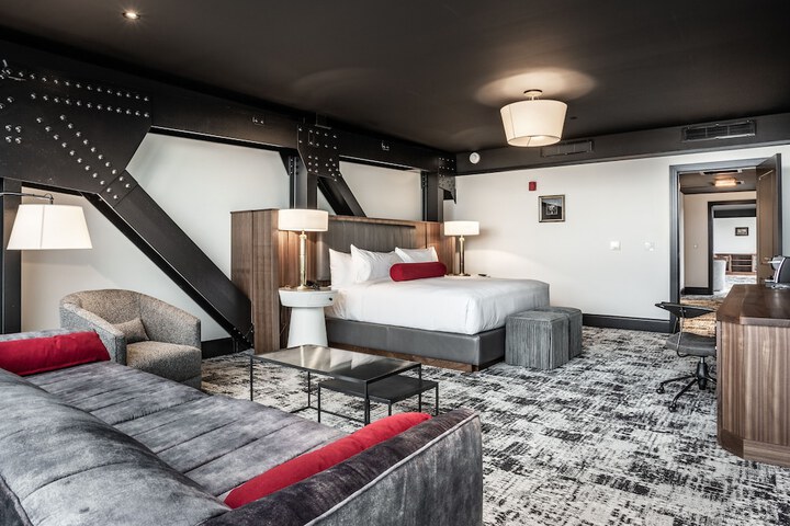 Bottleworks Hotel