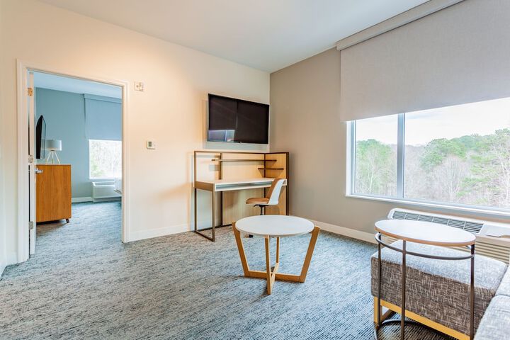 Room 51 of 82