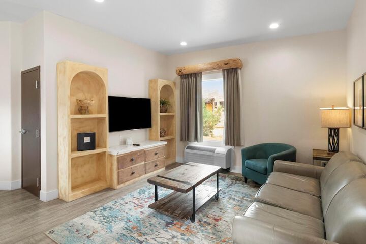 Bluff Dwellings Resort