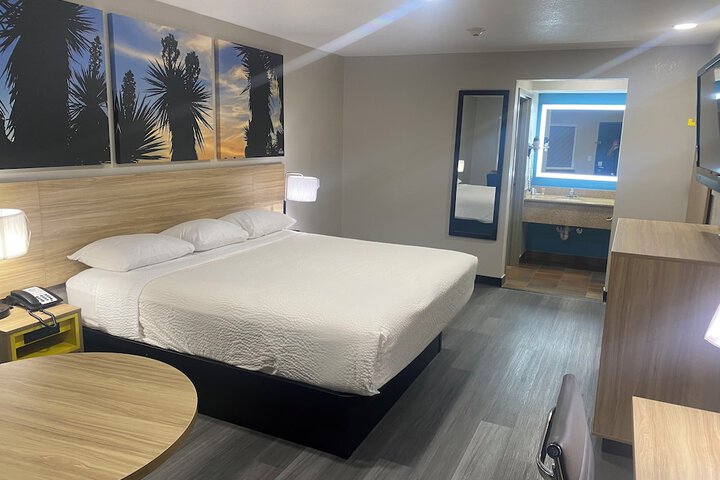 Room 21 of 24