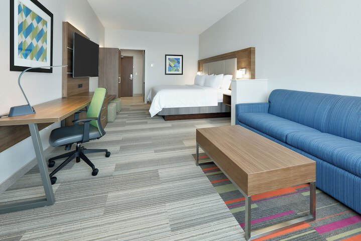 Holiday Inn Express & Suites Fort Worth North - Northlake by IHG