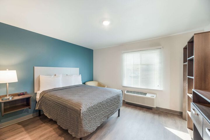 Room 18 of 29