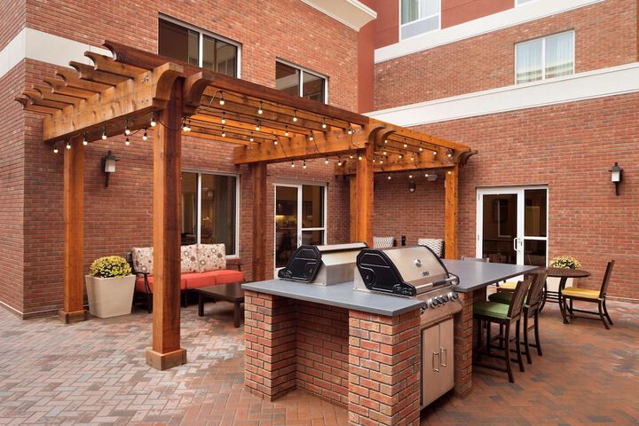 Terrace/Patio 31 of 32