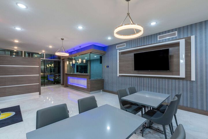 Hotel Interior 16 of 76