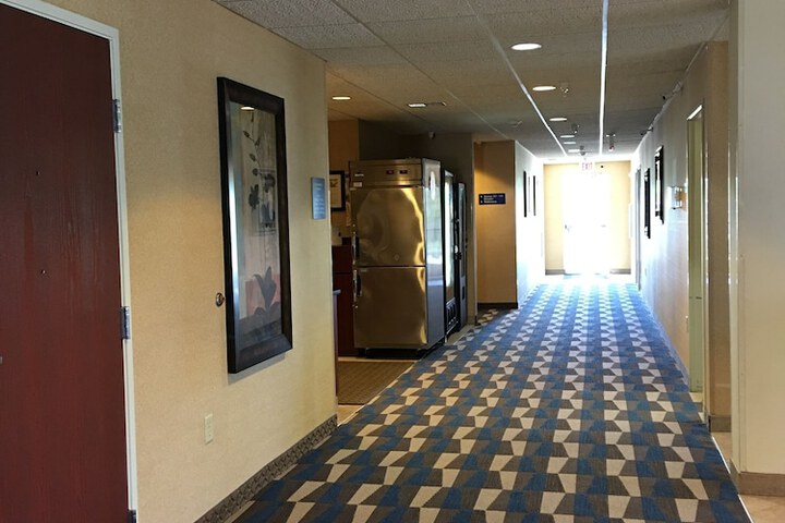 Ballroom/Hall 62 of 67