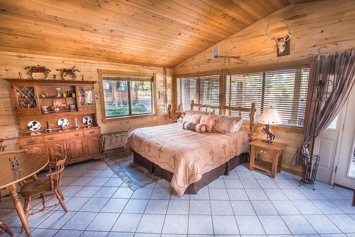 Elktrace Bed & Breakfast