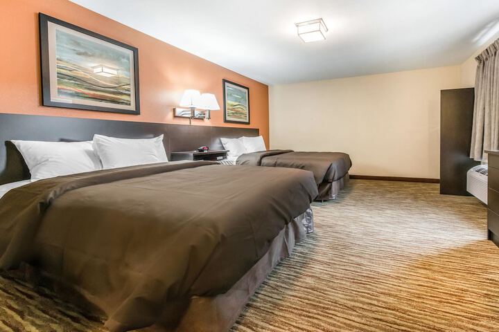 Room 12 of 35