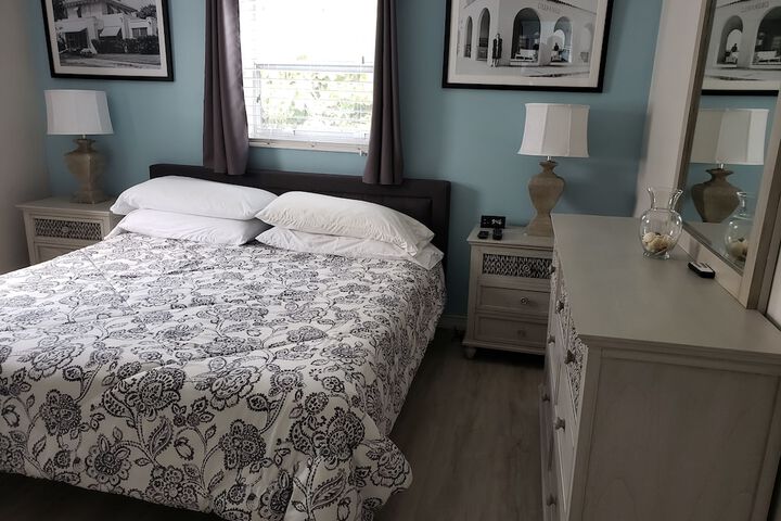 Room 42 of 72