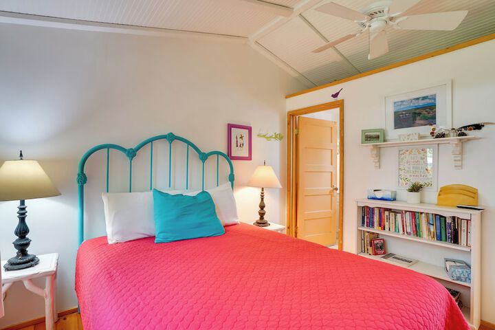 Pet-friendly Patagonia Apt 12 Mi to Wineries!