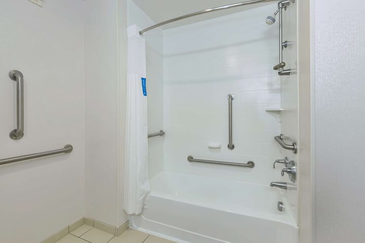 Hampton Inn & Suites Flint / Grand Blanc