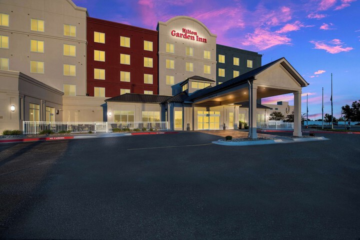 Hilton Garden Inn Omaha East / Council Bluffs