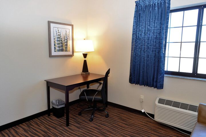 Room 22 of 106