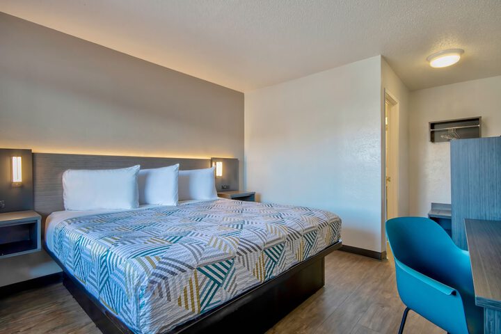 Room 42 of 53