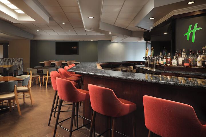 Holiday Inn & Suites Marlborough by IHG