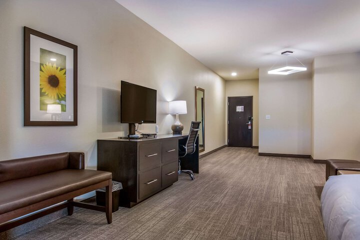 Room 30 of 50