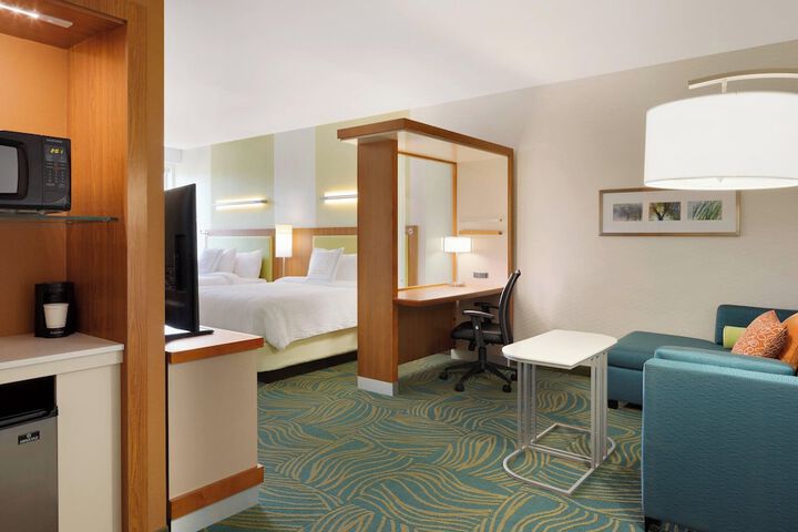 Room 33 of 47