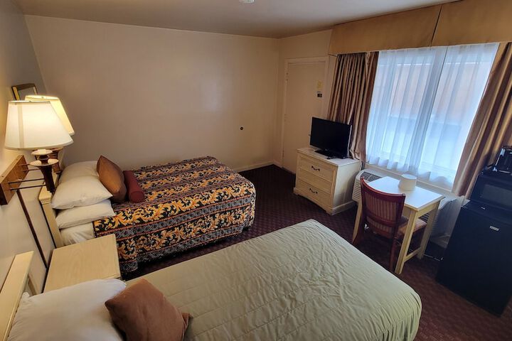 Room 27 of 36