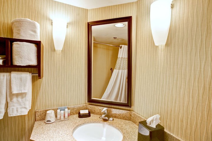 Room 26 of 39