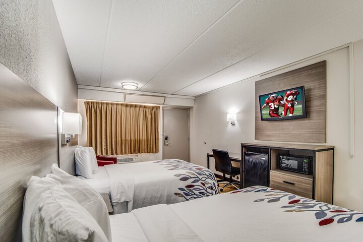 Room 17 of 36