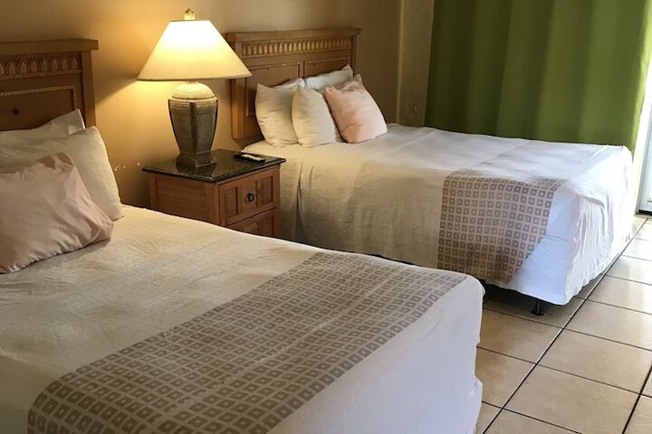 Room 28 of 39