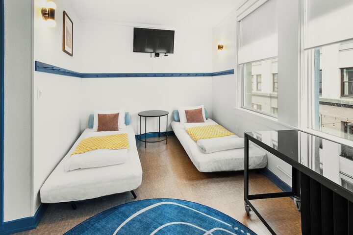 Room 69 of 158