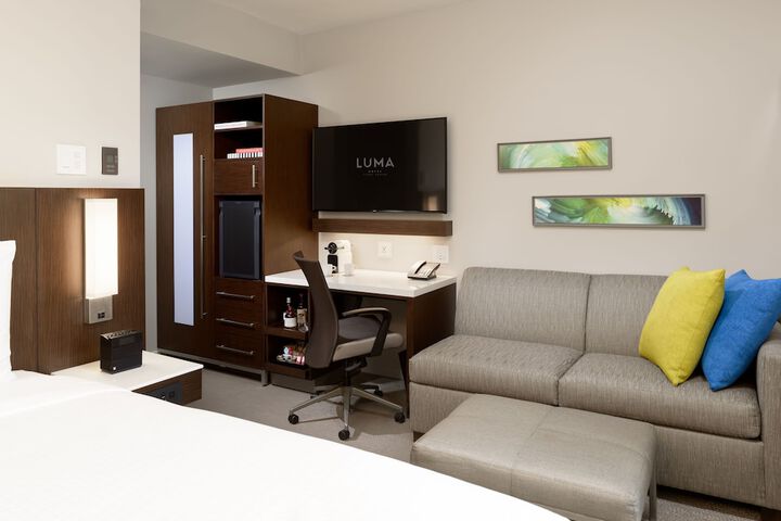 Room 25 of 60