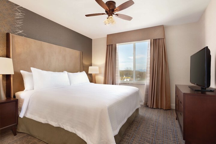 Room 14 of 26