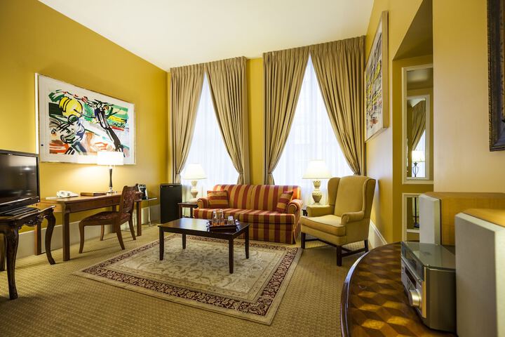 Room 21 of 72